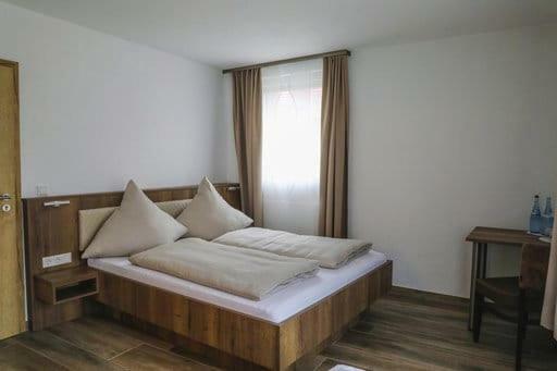 Look Hotel & Rooms Крайльсхайм Экстерьер фото