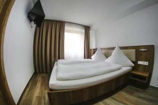 Look Hotel & Rooms Крайльсхайм Экстерьер фото